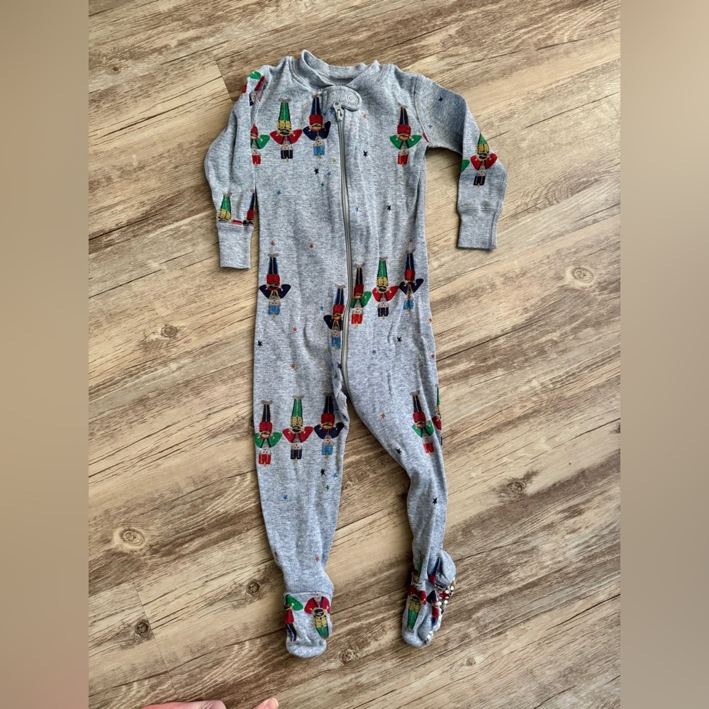 Hanna Andersson Nutcracker Footed Pajamas 12-18 months